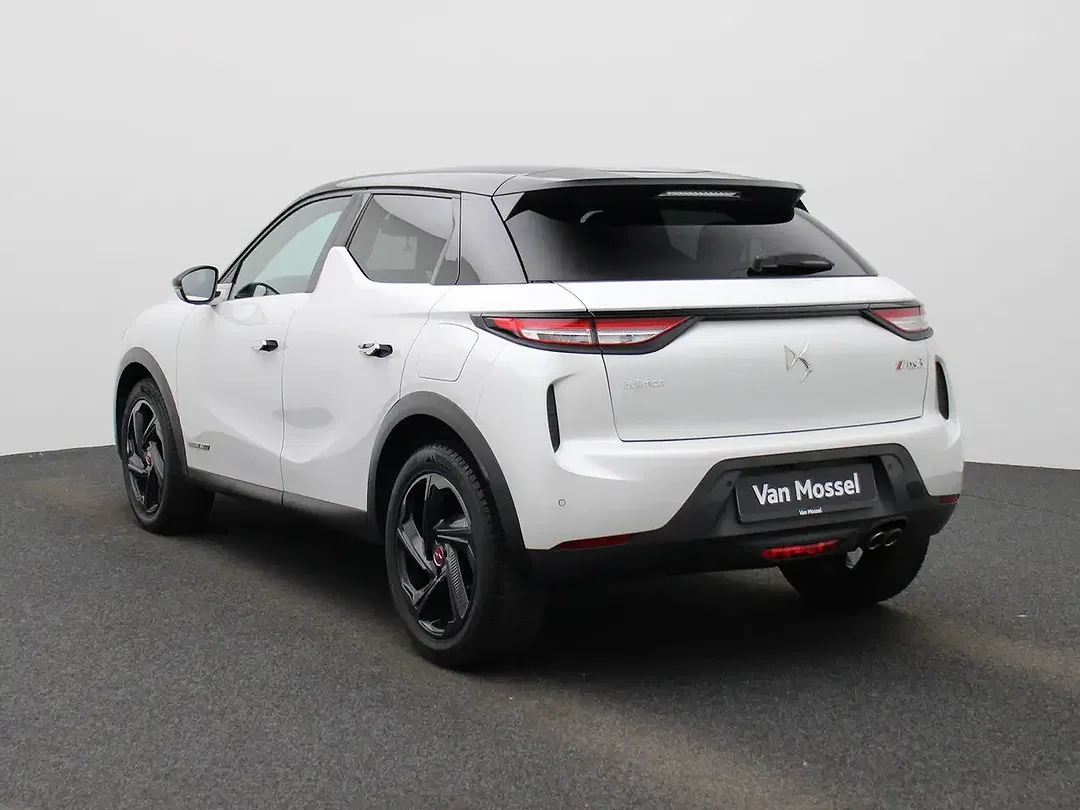 DS Automobiles DS 3 Crossback - Thumbnail 2