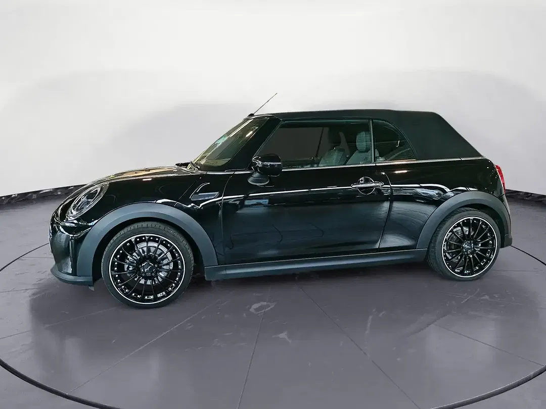 MINI One Cabrio - Thumbnail 2