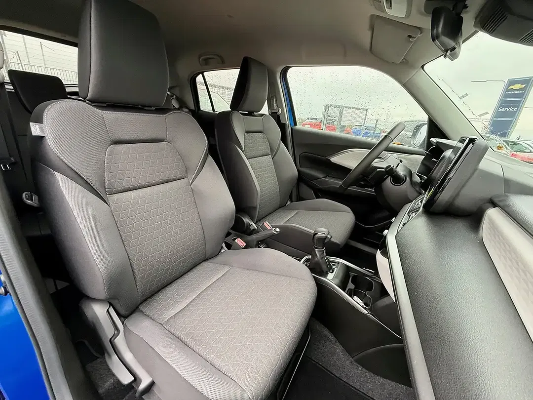 Suzuki Swift - Thumbnail 12