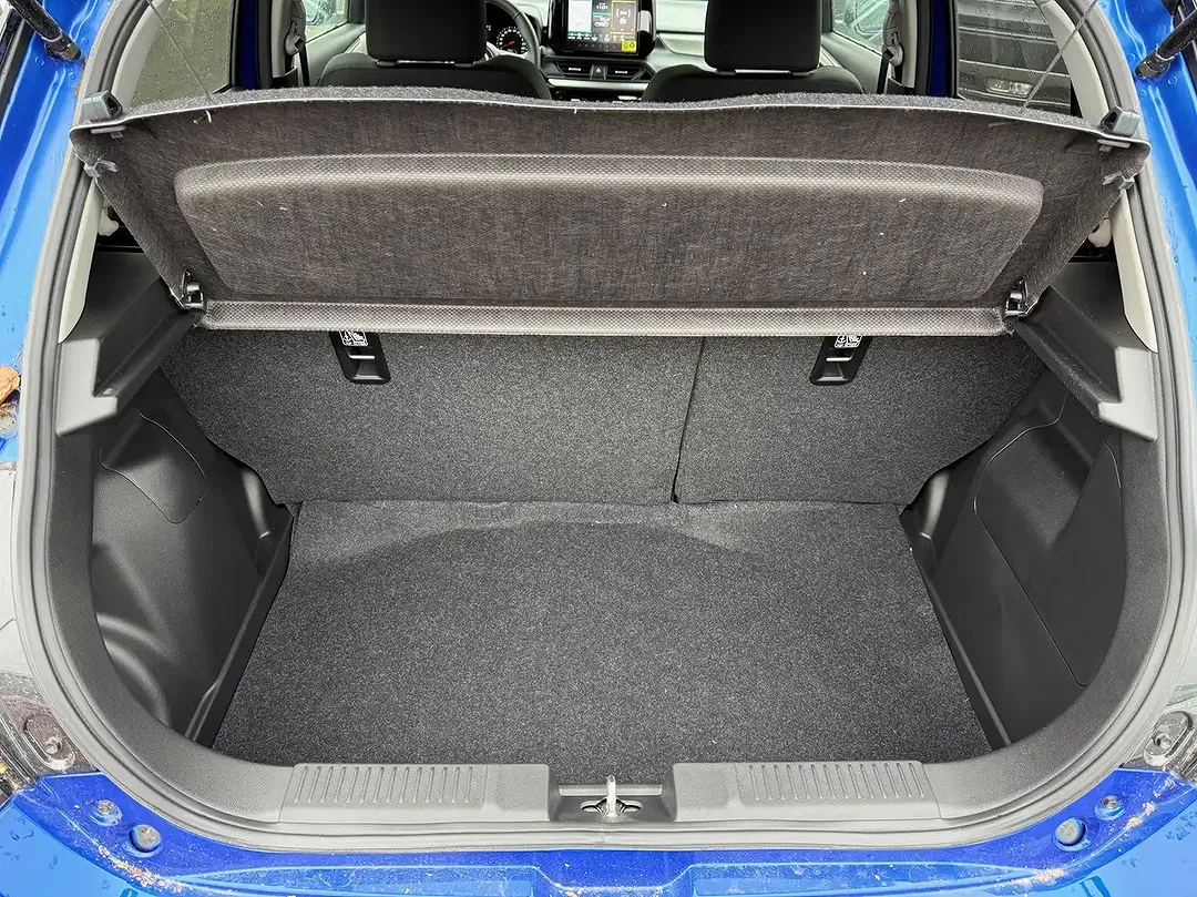 Suzuki Swift - Thumbnail 14