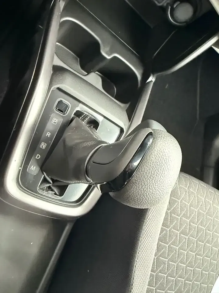 Suzuki Swift - Thumbnail 15