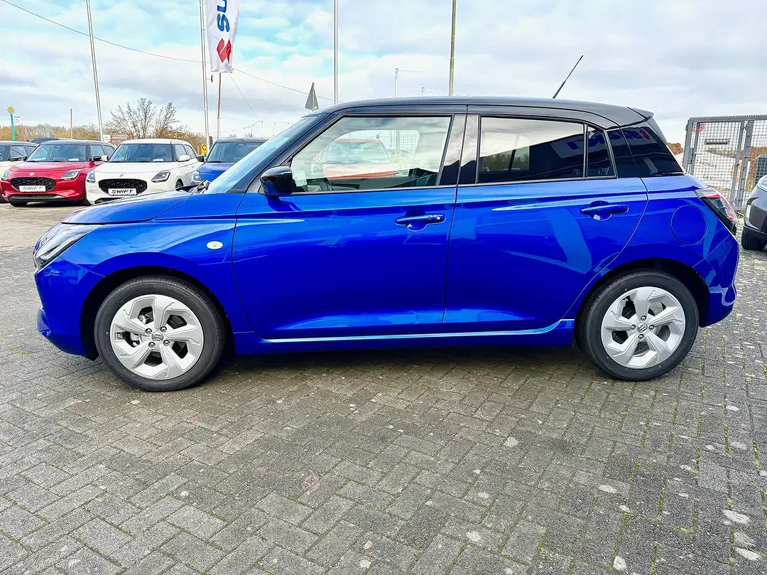 Suzuki Swift - Thumbnail 4