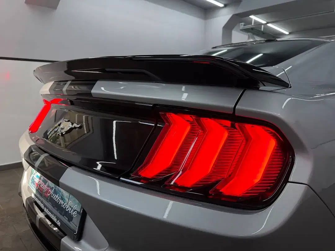 Ford Mustang - Thumbnail 14