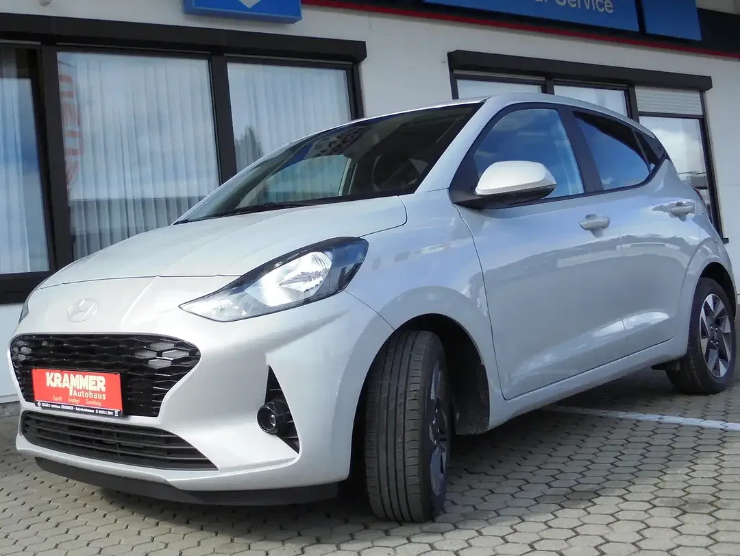 Hyundai i10 - Thumbnail 1