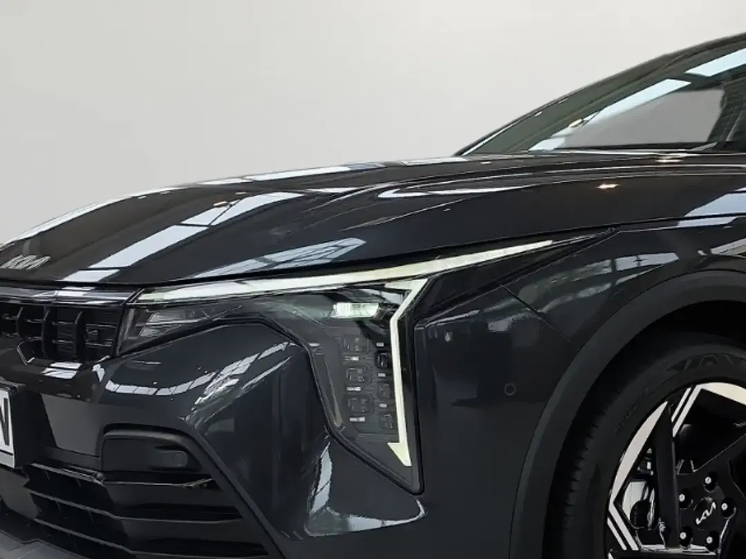 Kia K4 - Thumbnail 5