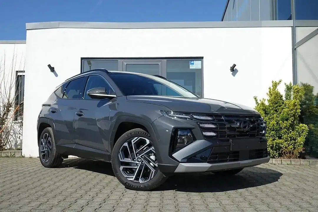 Hyundai TUCSON - Thumbnail 1