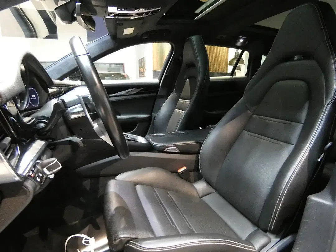 Porsche Panamera - Thumbnail 13