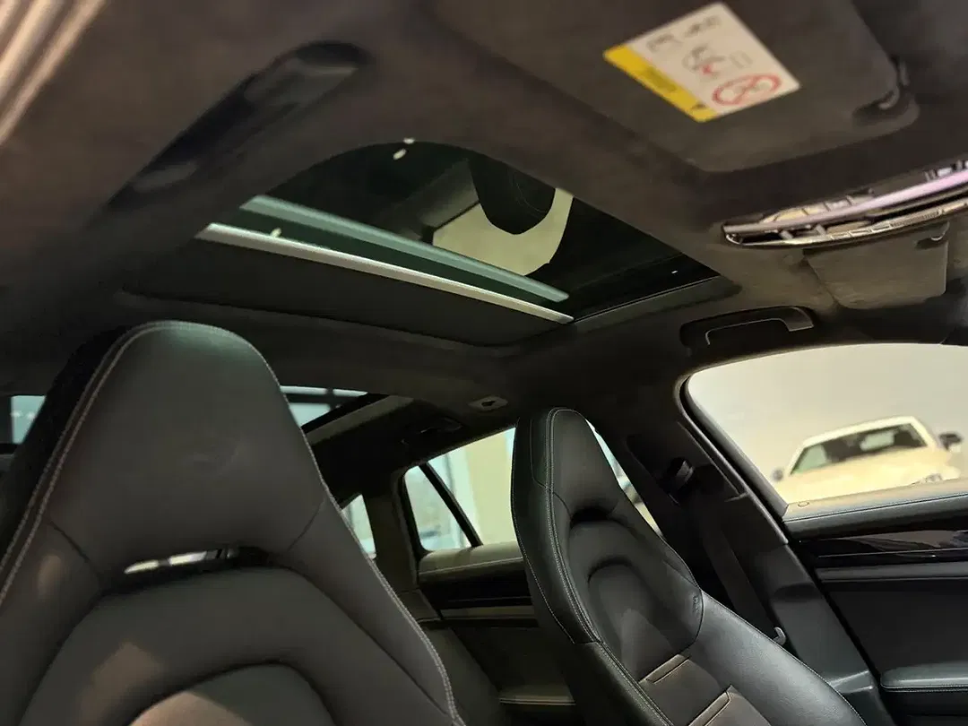 Porsche Panamera - Thumbnail 15