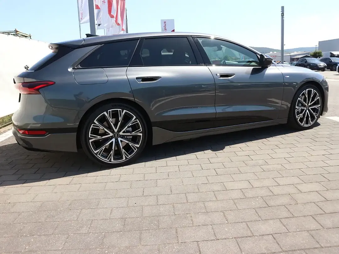 Audi A6 e-tron - Thumbnail 2