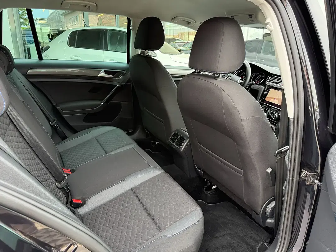 Volkswagen Golf Variant - Thumbnail 32