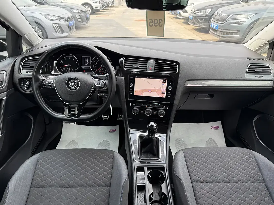 Volkswagen Golf Variant - Thumbnail 33