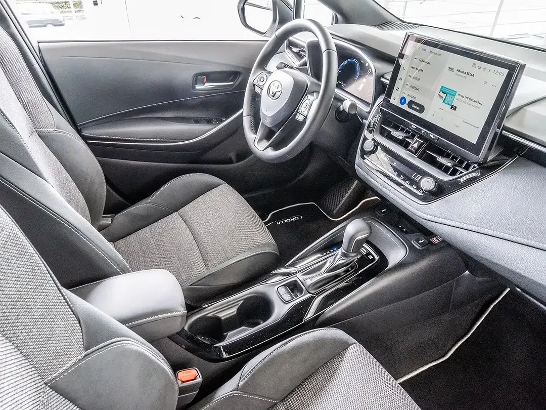Toyota Corolla - Thumbnail 5