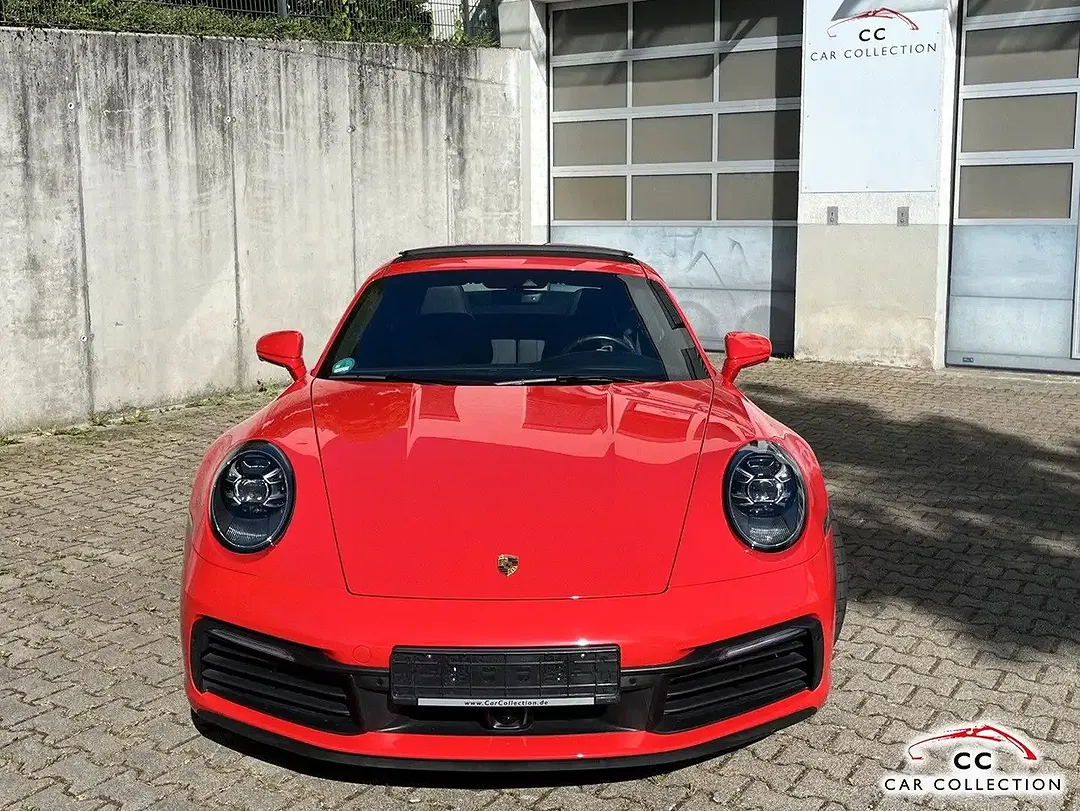 Porsche 992 - Thumbnail 5
