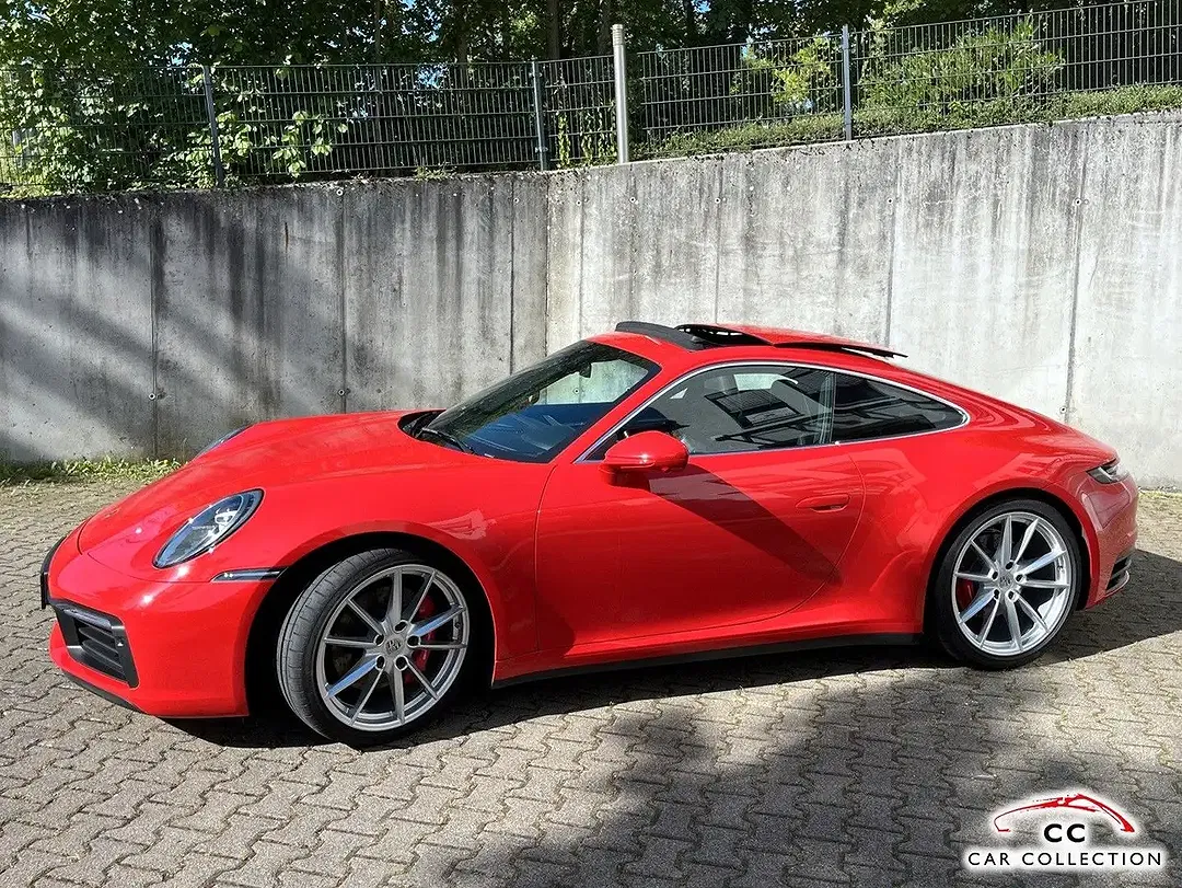 Porsche 992 - Thumbnail 8
