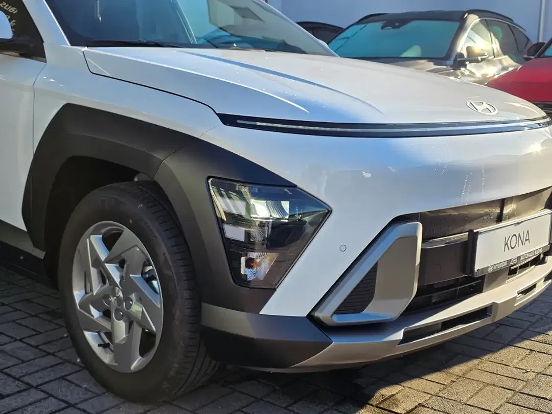 Hyundai KONA - Thumbnail 2