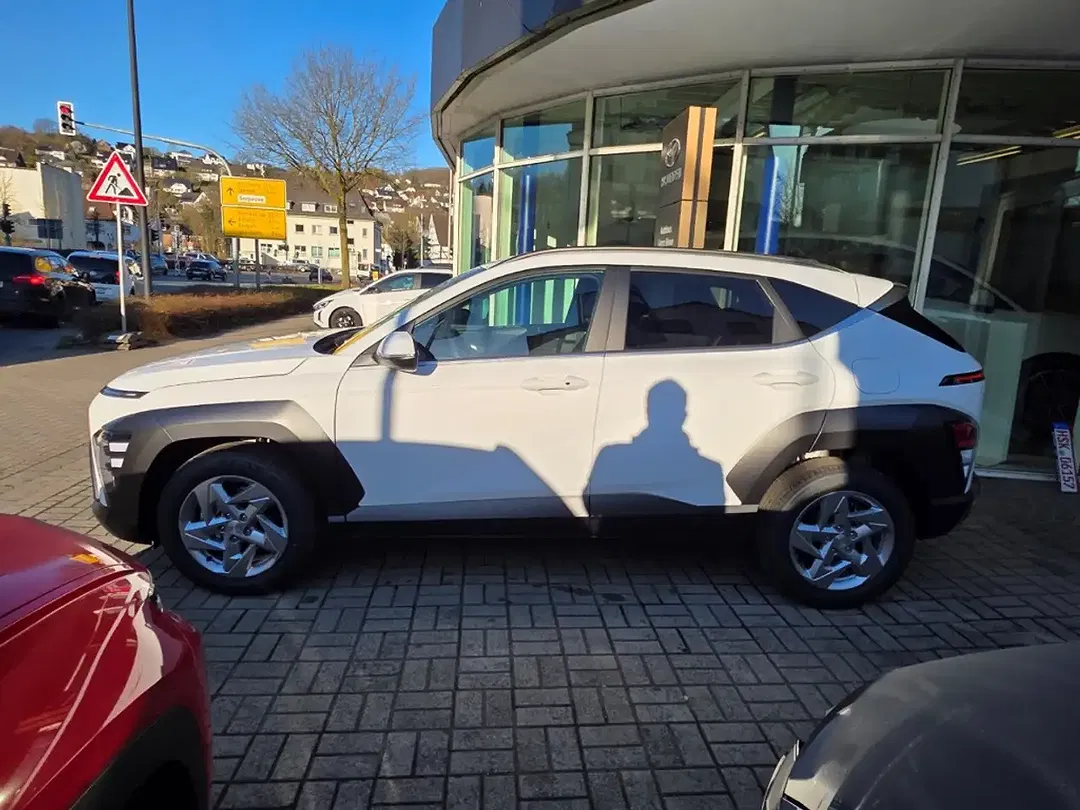 Hyundai KONA - Thumbnail 4