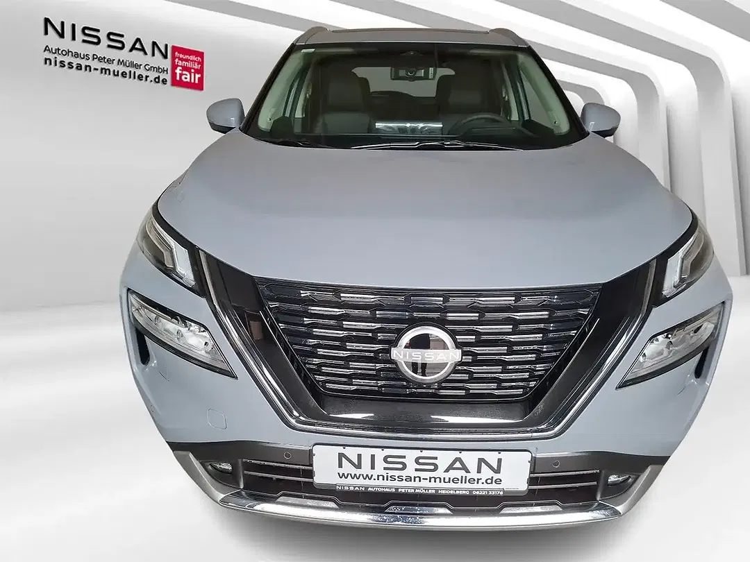 Nissan X-Trail - Thumbnail 2