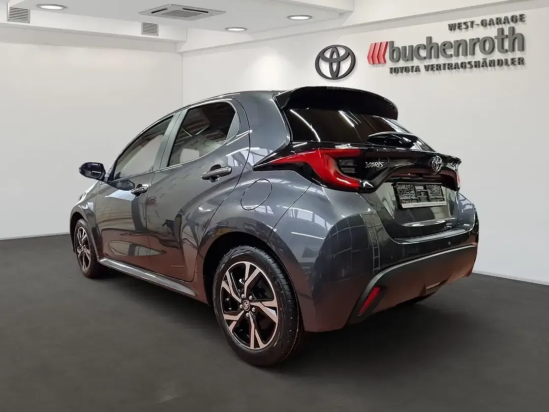 Toyota Yaris - Thumbnail 7