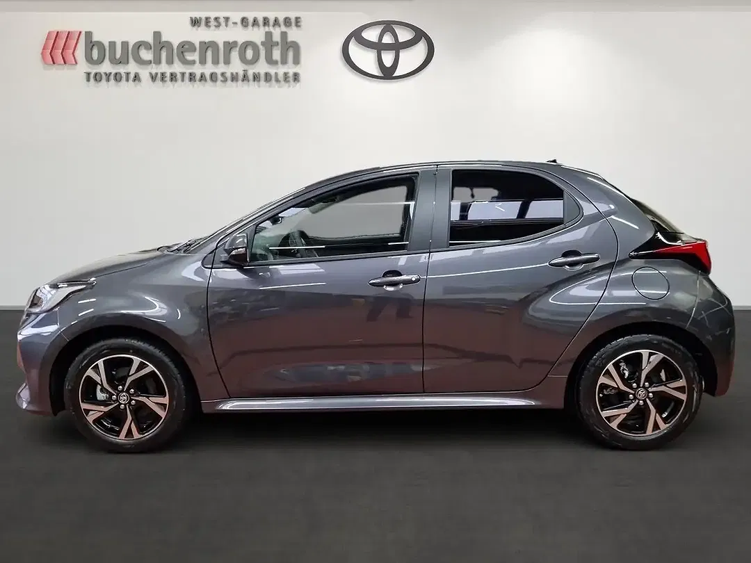 Toyota Yaris - Thumbnail 8