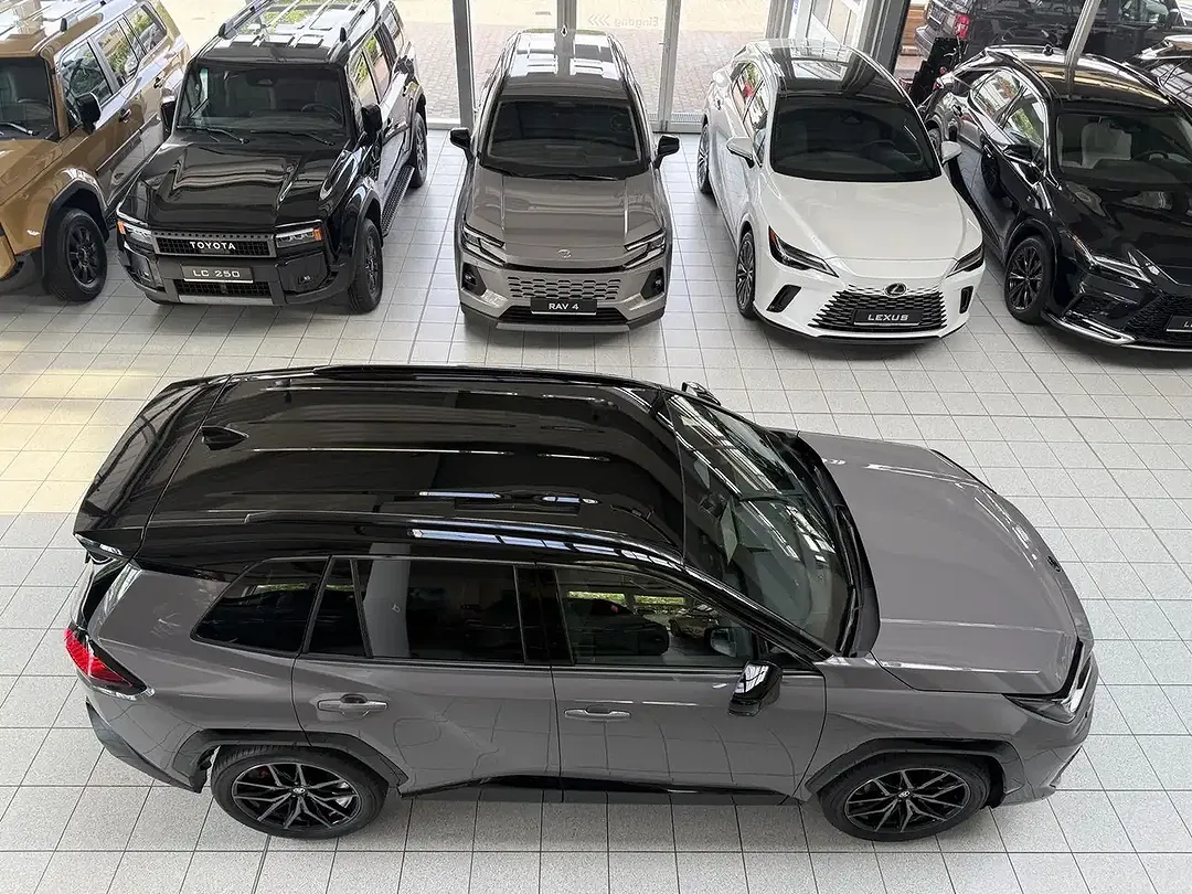 Toyota RAV 4 - Thumbnail 14