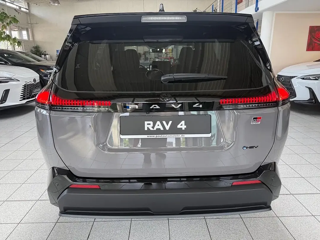 Toyota RAV 4 - Thumbnail 8