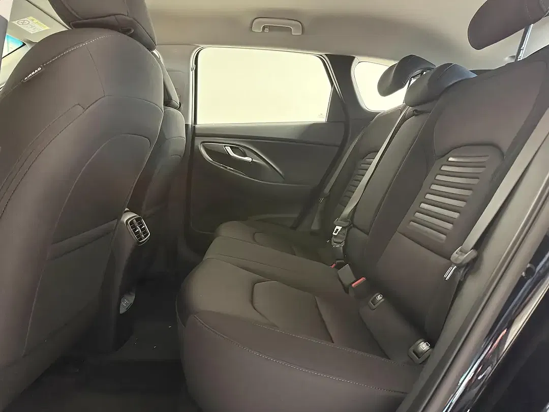 Hyundai i30 - Thumbnail 13