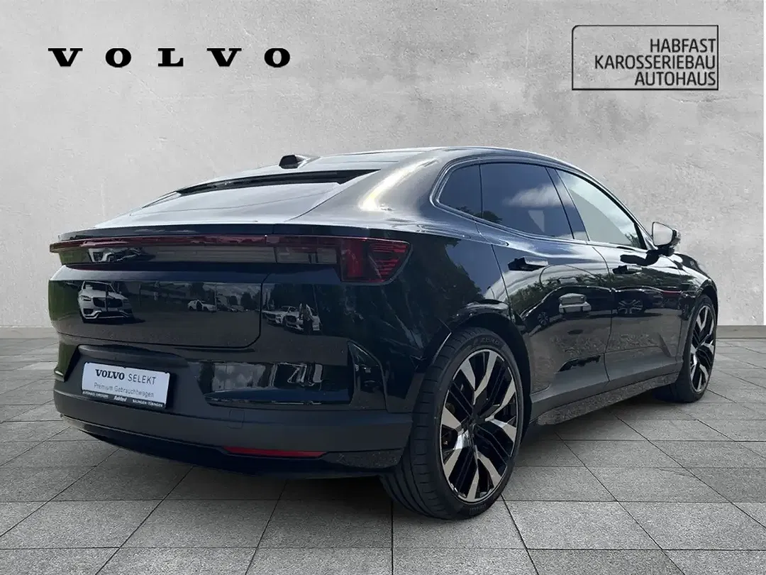 Polestar 4 - Thumbnail 2