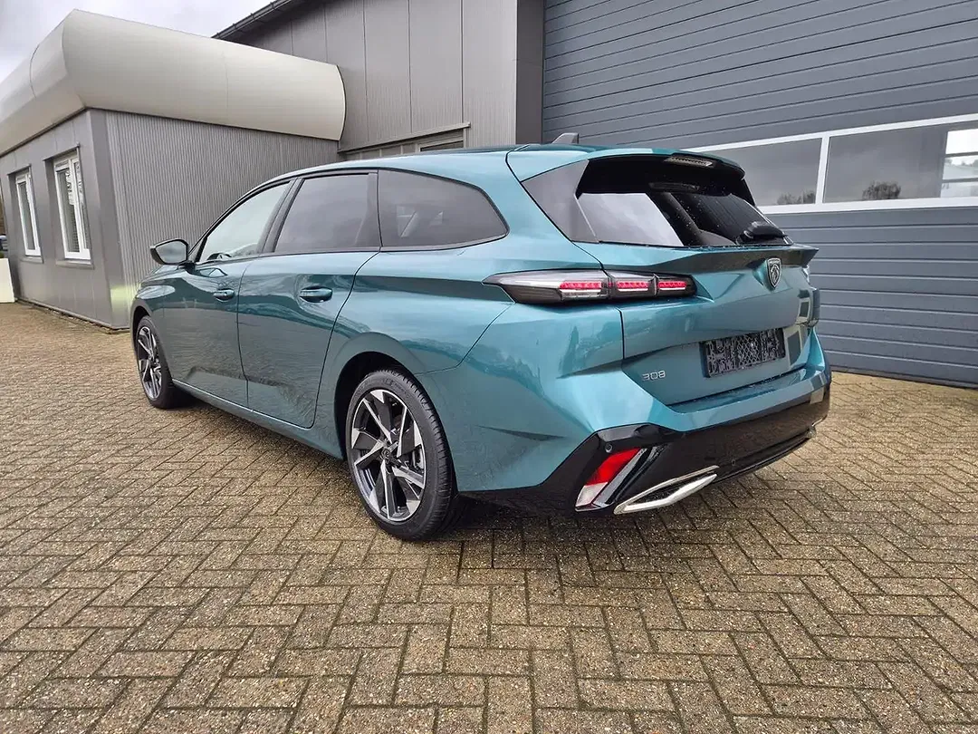 Peugeot 308 - Thumbnail 3