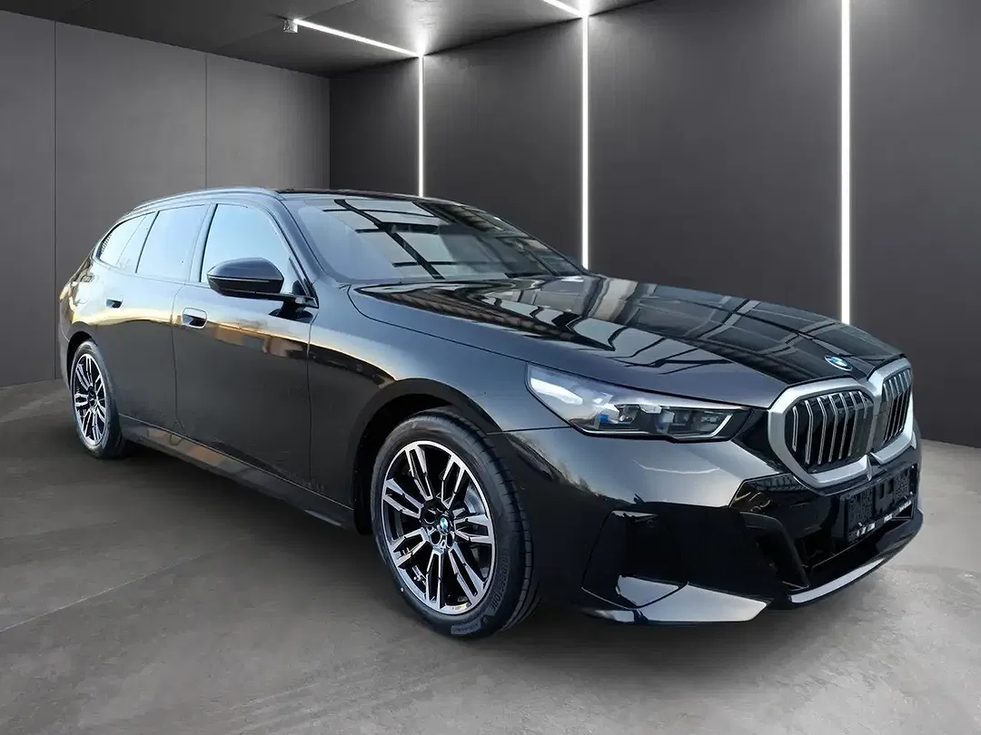 BMW 520 - Thumbnail 2
