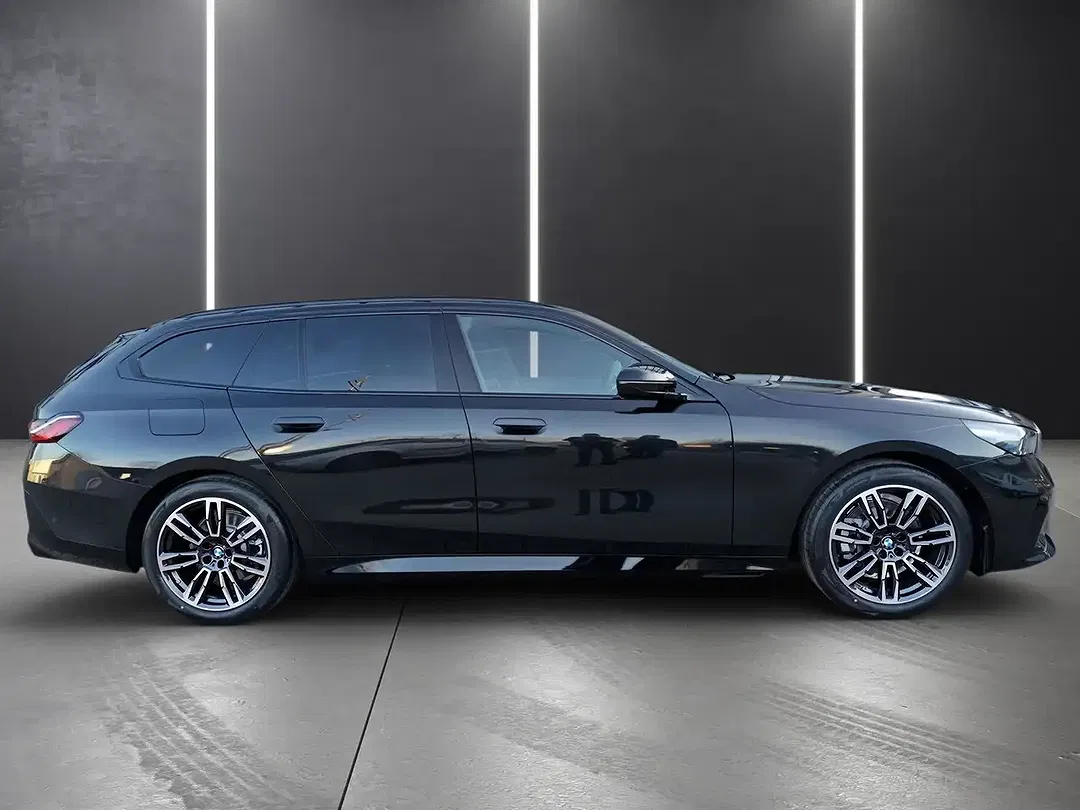 BMW 520 - Thumbnail 3