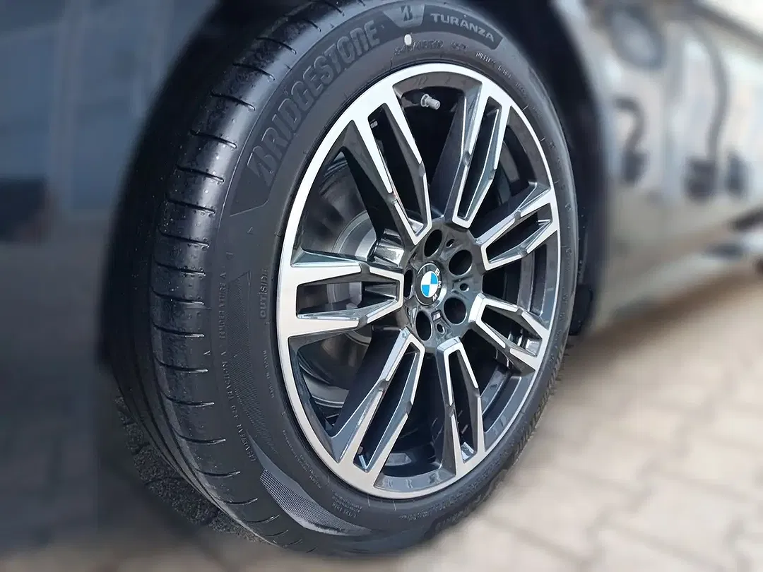 BMW 520 - Thumbnail 9