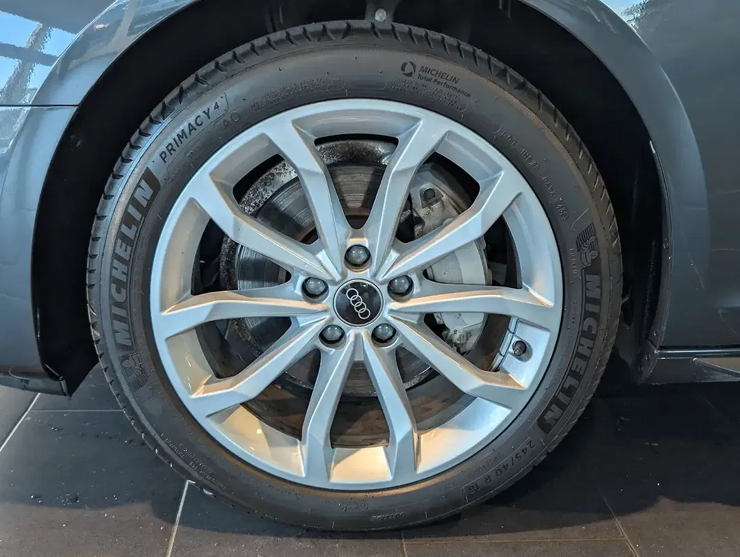 Audi A4 - Thumbnail 14