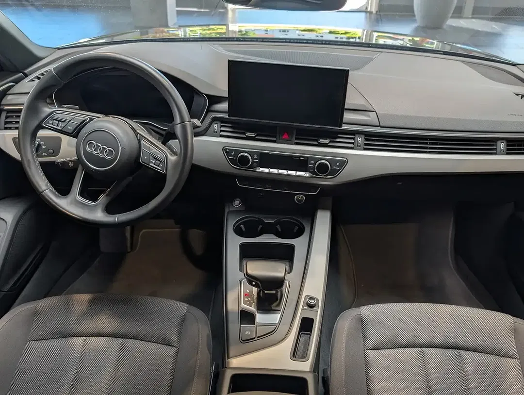 Audi A4 - Thumbnail 8
