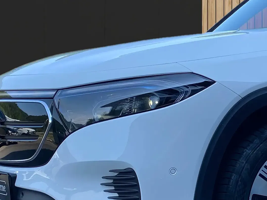 Mercedes-Benz EQB 350 - Thumbnail 6