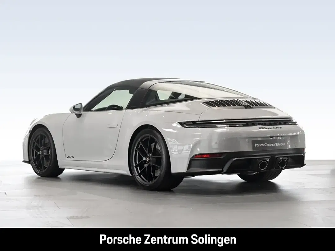 Porsche 911 - Thumbnail 3
