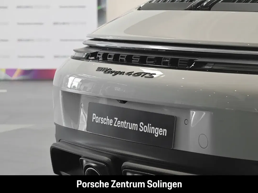 Porsche 911 - Thumbnail 9