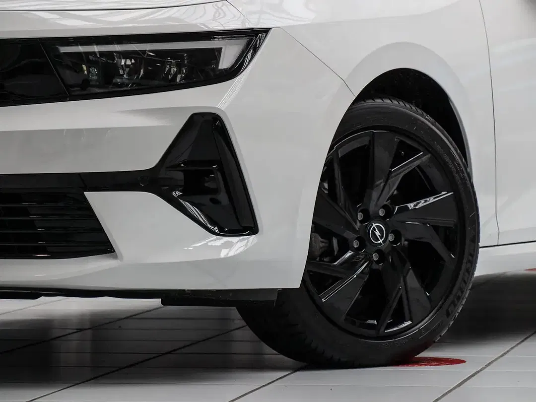 Opel Astra - Thumbnail 5