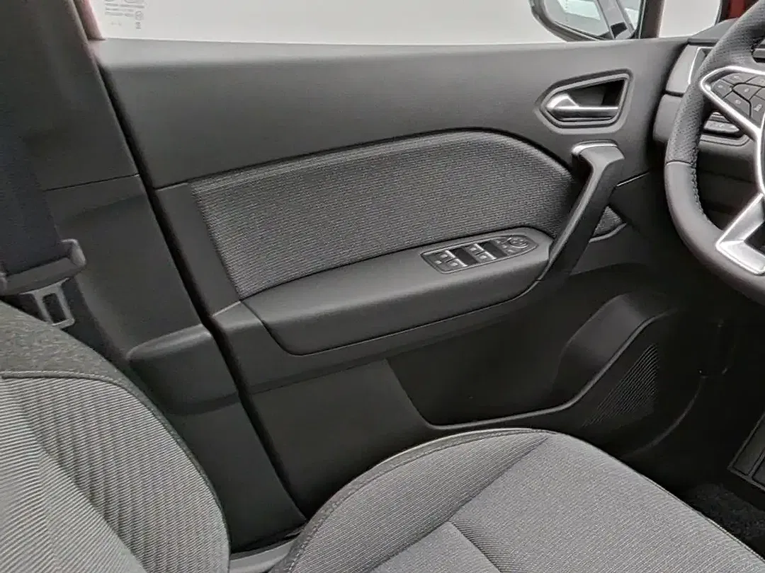 Renault Captur - Thumbnail 11