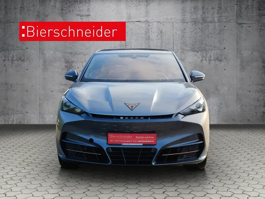 CUPRA Tavascan - Thumbnail 2