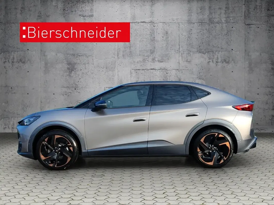 CUPRA Tavascan - Thumbnail 3