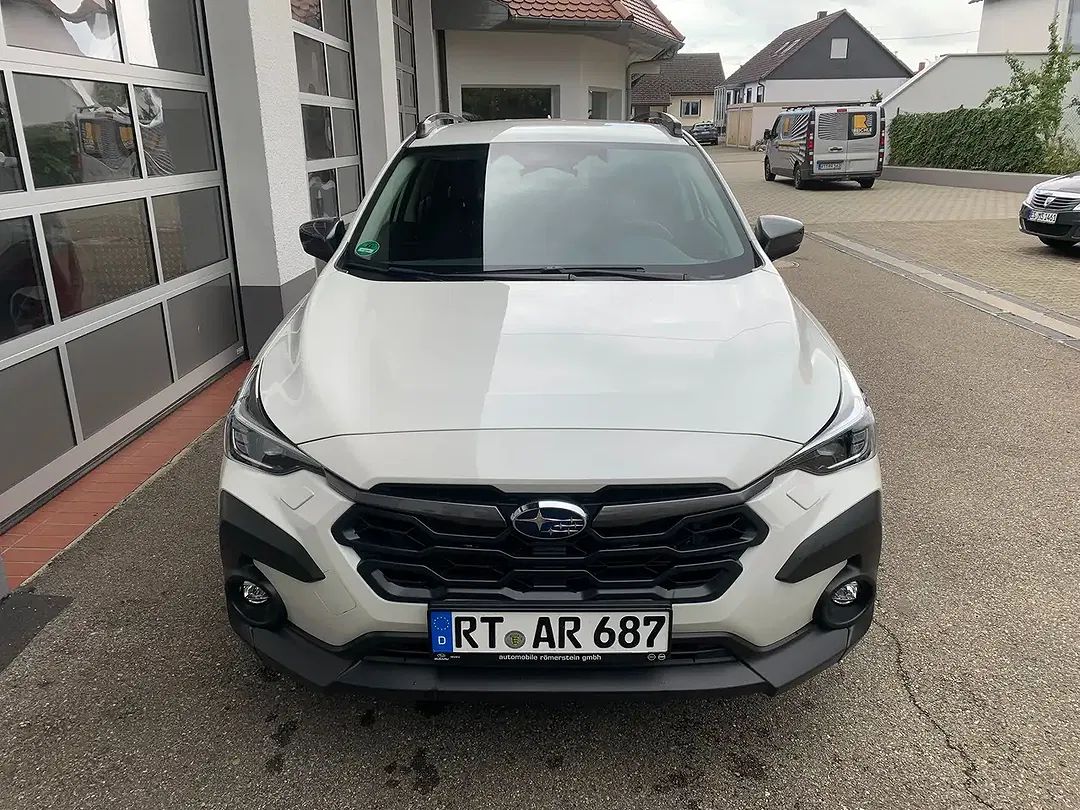 Subaru Crosstrek - Thumbnail 3