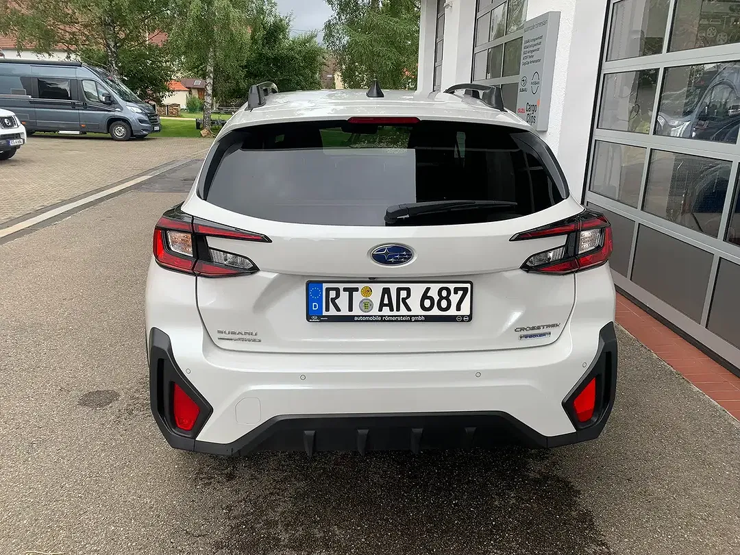 Subaru Crosstrek - Thumbnail 5
