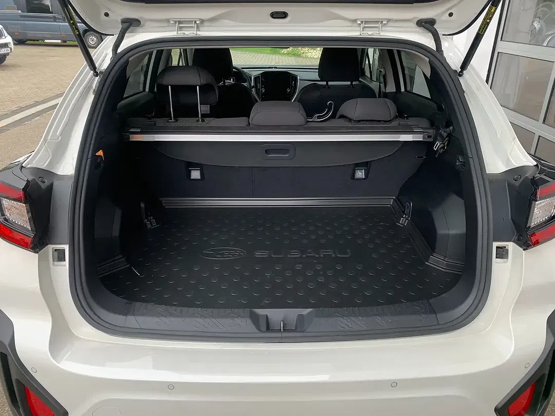 Subaru Crosstrek - Thumbnail 6