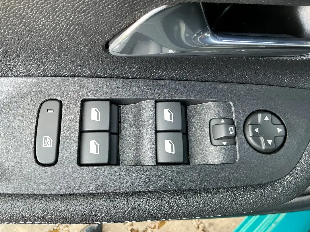 Opel Mokka - Thumbnail 9