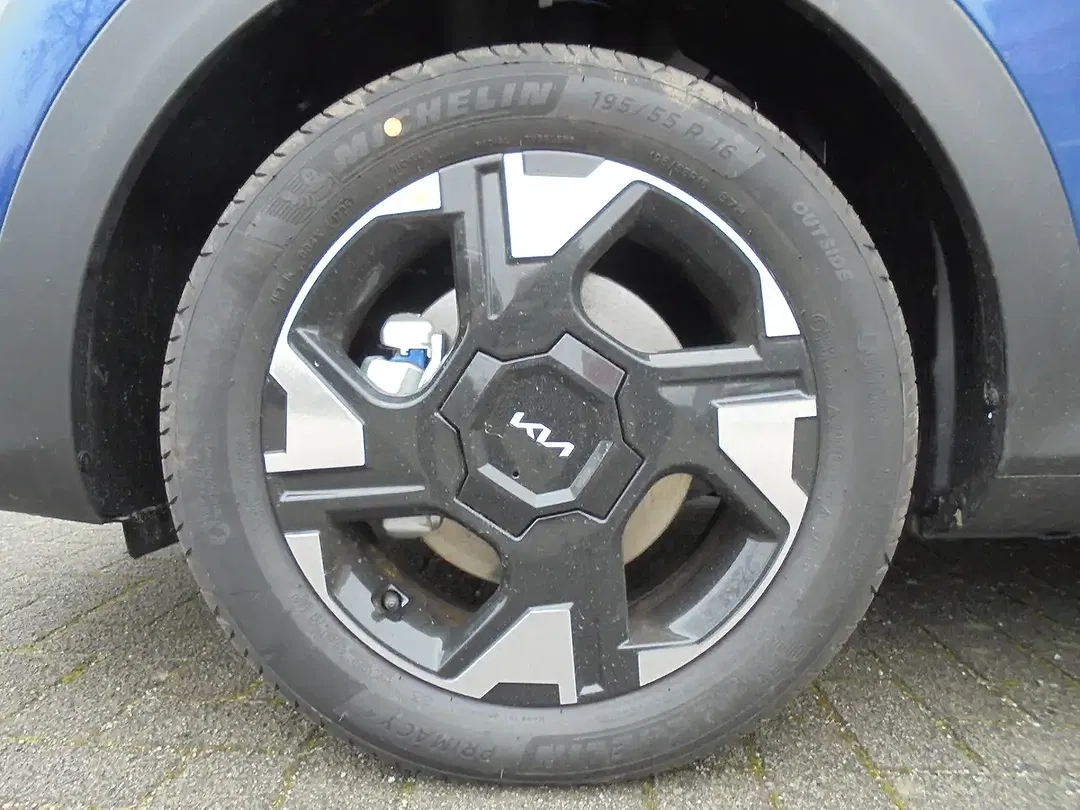 Kia Stonic - Thumbnail 7