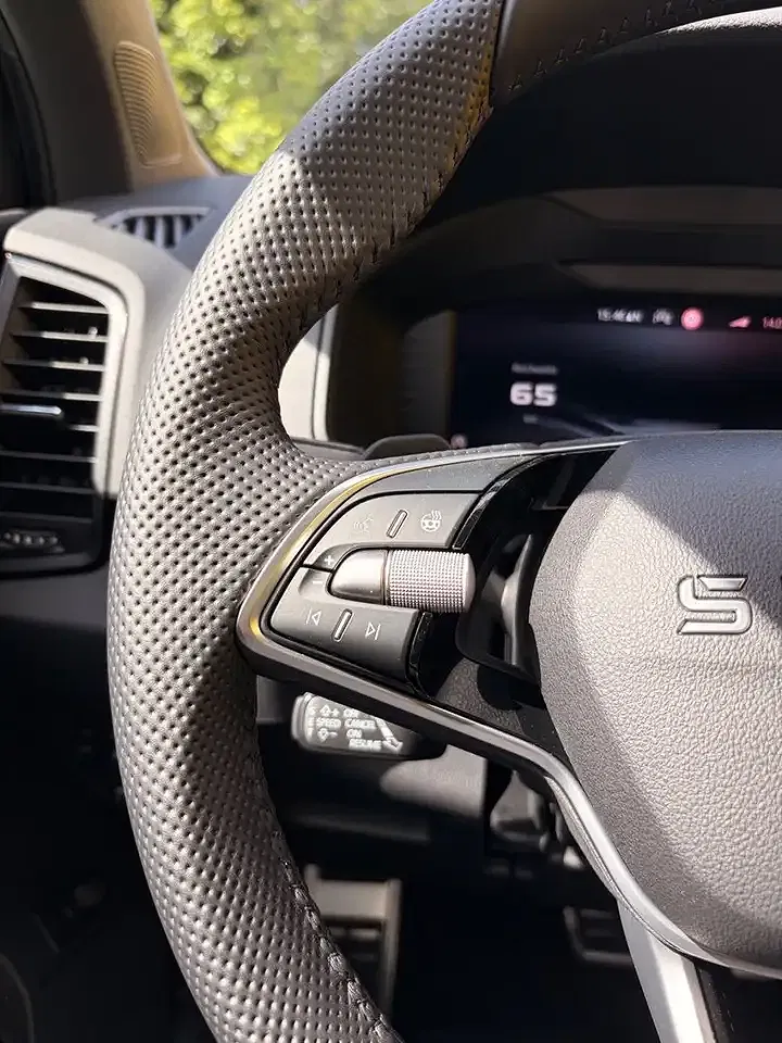 Skoda Karoq - Thumbnail 7