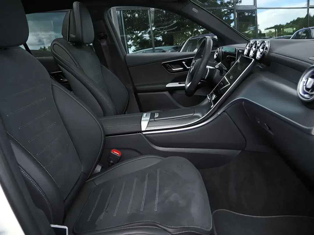 Mercedes-Benz GLC 220 - Thumbnail 12
