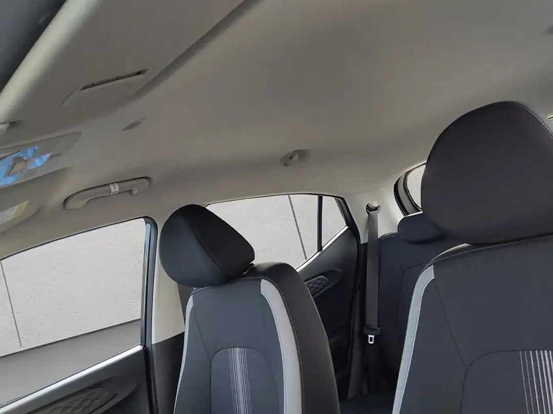 Hyundai i10 - Thumbnail 15
