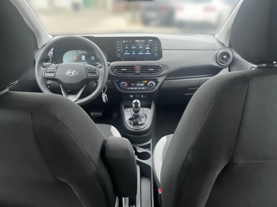 Hyundai i10 - Thumbnail 11