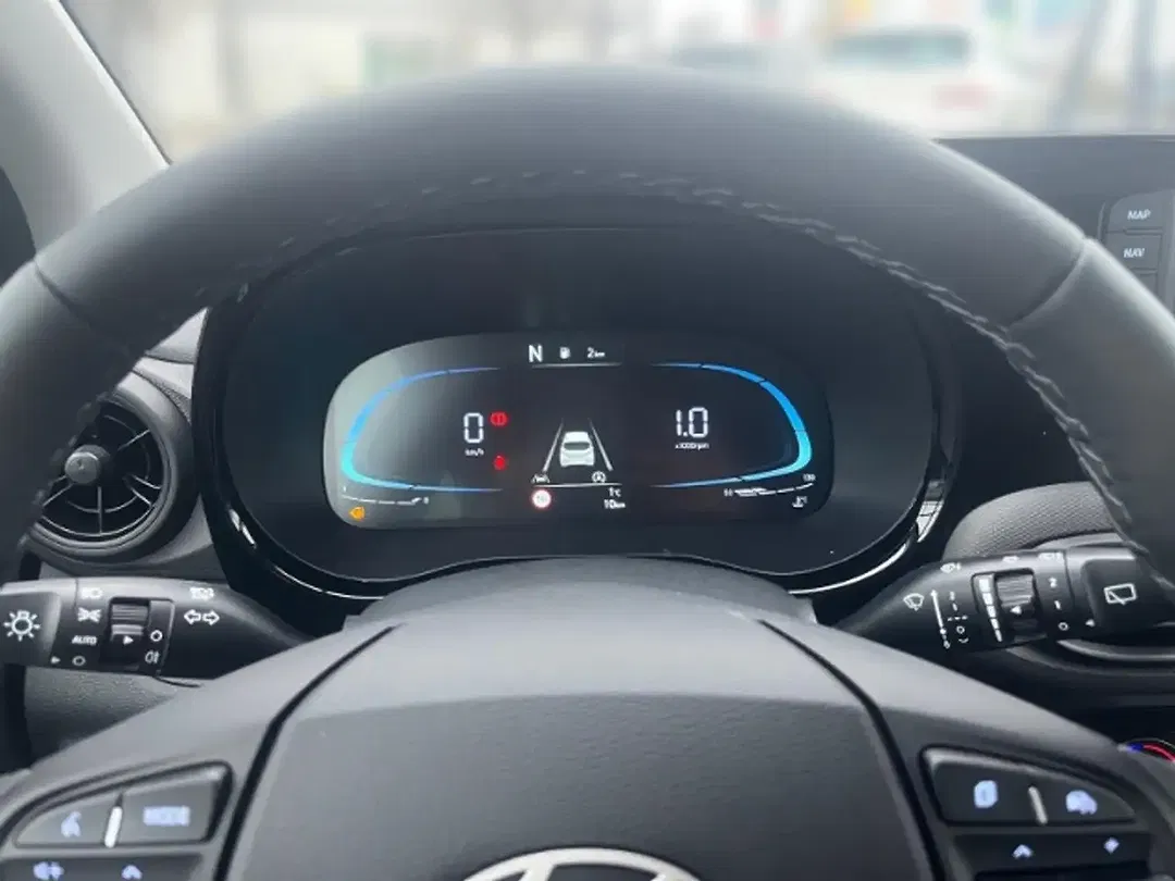 Hyundai i10 - Thumbnail 8